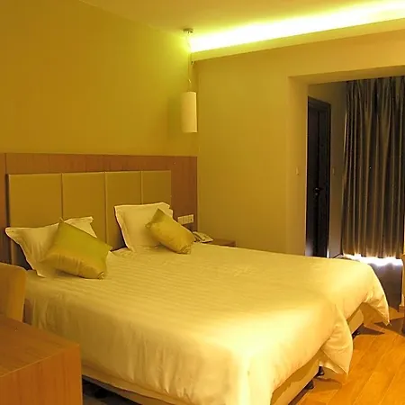 Otel Livadia Kyperounta Spilia