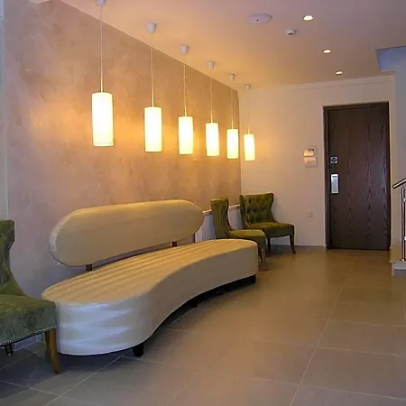 Livadia Kyperounta Otel *