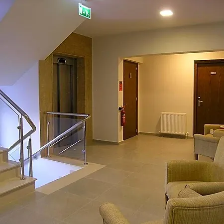 Otel Livadia Kyperounta Spilia
