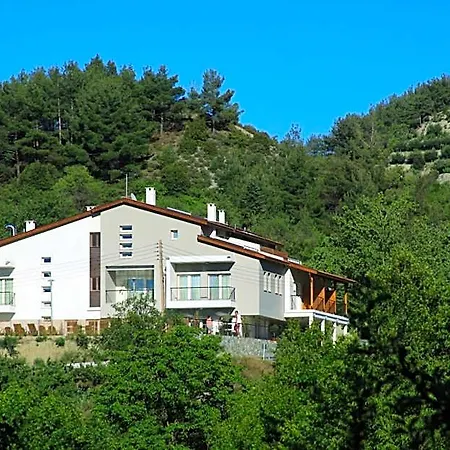 Livadia Kyperounta Otel