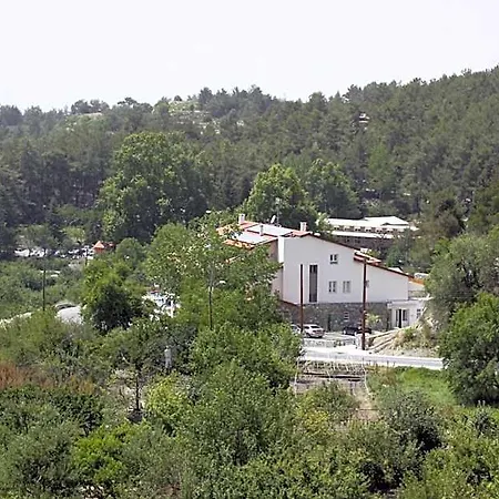Livadia Kyperounta Otel Spilia